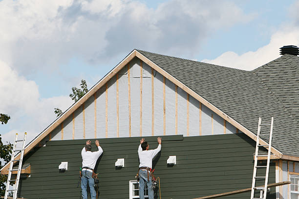 Professional Siding Replacement technician working in Far Hills, NJ
